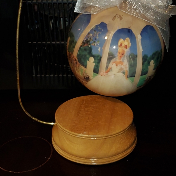 1997 Mattell Barbie Ornament in Box - Picture 5 of 9